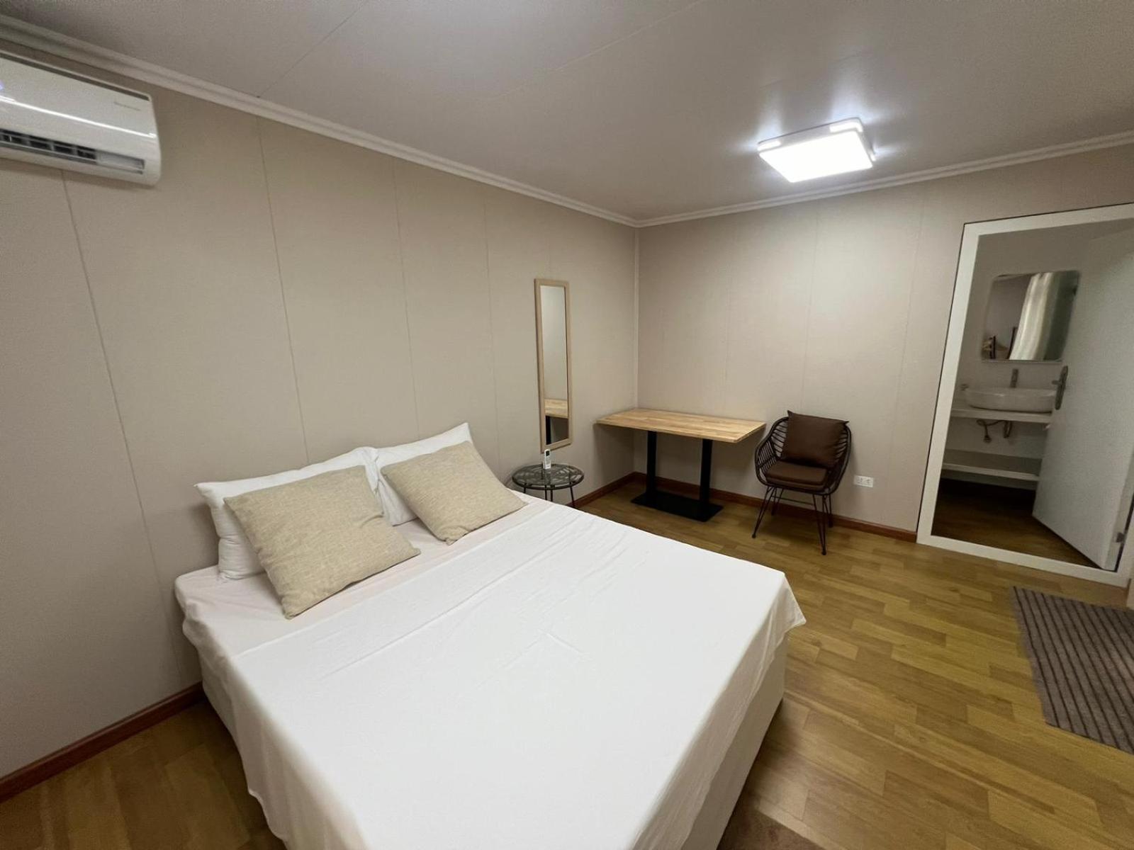 Royal Suites - Port Barton San Vicente  Eksteriør billede